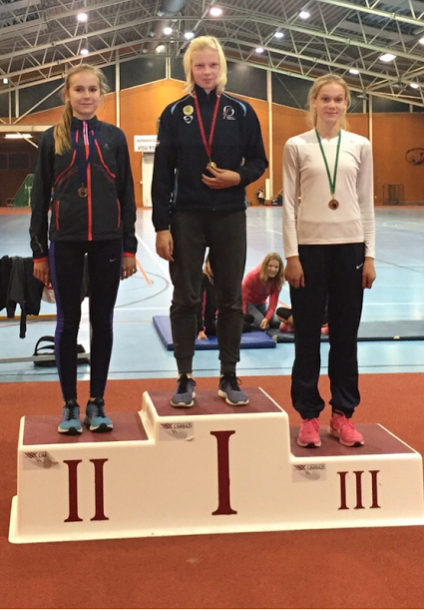 Vieglatlēti Limbažos 2015 novembris