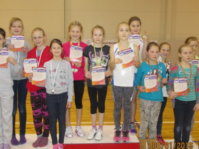 U12 vieglatlētiem mājās 5 zelta medaļas