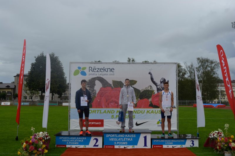 13940160_582920285221460_687447556_o