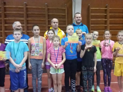 Jaunajiem Ogres NSC vieglatlētiem 14 medaļas Limbažos
