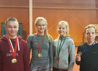 Jaunajiem vieglatlētiem deviņas medaļas Limbažos