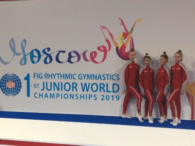 Ogres mākslas vingrotāja –  Santa Stepulāne, atzīstami startē 1. Pasaules čempionātā mākslas vingrošanā junioriem.