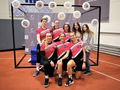 Ogres “Momentam” bronza Latvijas Frisbija čempionātā telpās