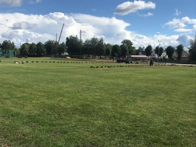 Ogres novada sporta centrā laukumā ierīko automātiskās laistīšanas sistēmas