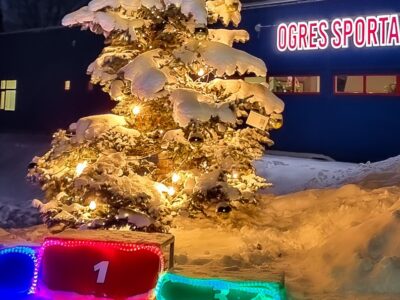 Ogres novada Egļu stāstā arī Ogres novada sporta centra eglīte