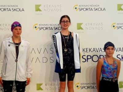 <strong>Ogrēniete Eva Zariņa – Latvijas čempione peldēšanā</strong>