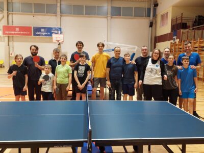 Galda tenisa nodaļas audzēkņi aizvada Ziemassvētkus sportojot