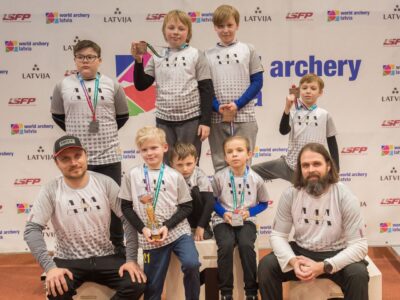 Jaunie Ogres novada loka šāvēji ar labiem rezultātiem startē Latvijas Jauniešu čempionātā Ventspilī