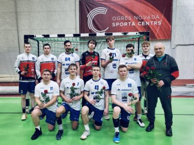 Ogres novada sporta centra komanda izcīna zeltu Latvijas 1.līgā handbolā